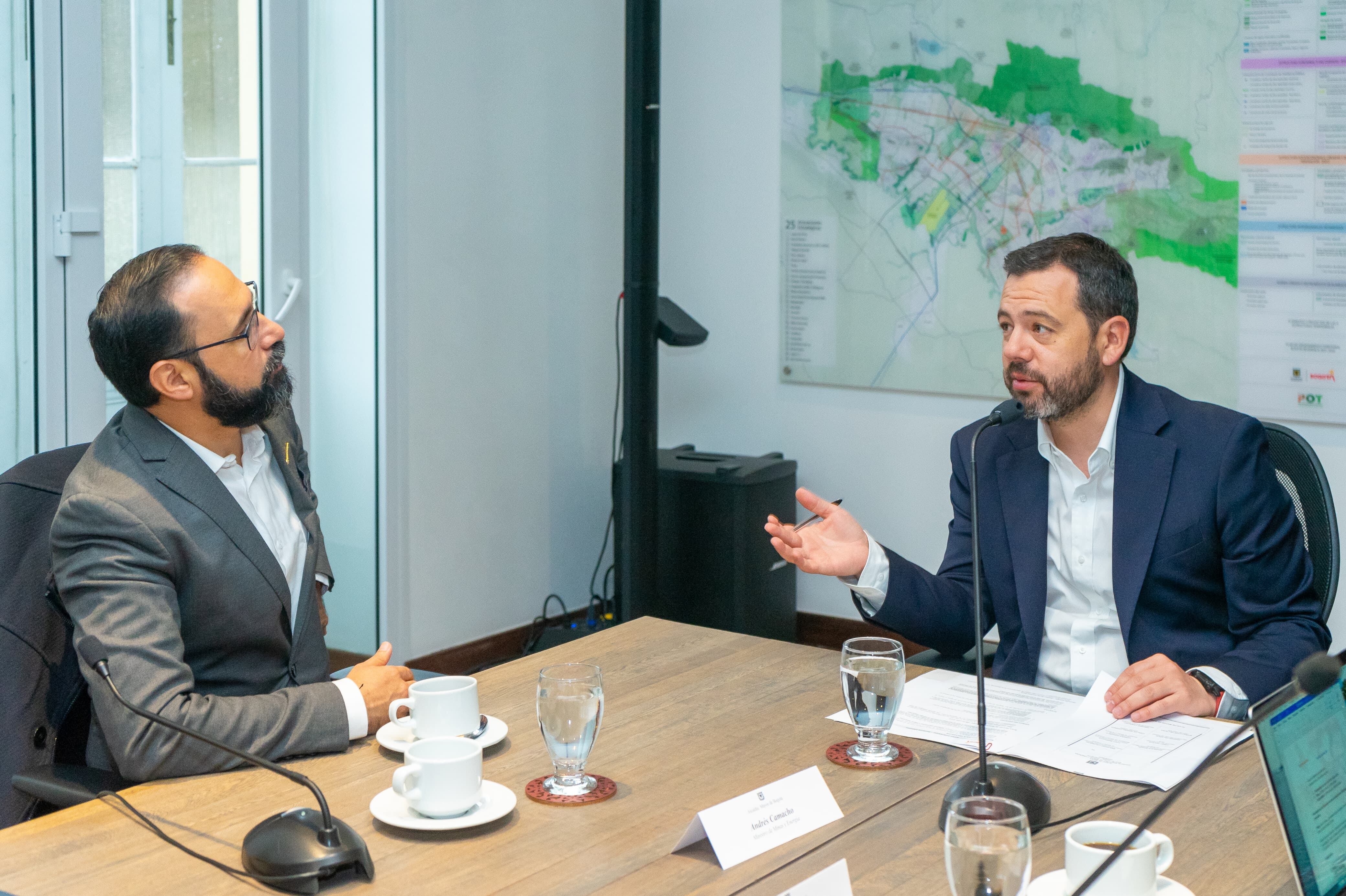 Andrés Camacho y Carlos Fernando Galán.