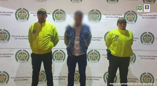 Uniformados de la Policía facilitaban el tránsito de cigarrillos ilegales desde Medellín; ya los capturaron.