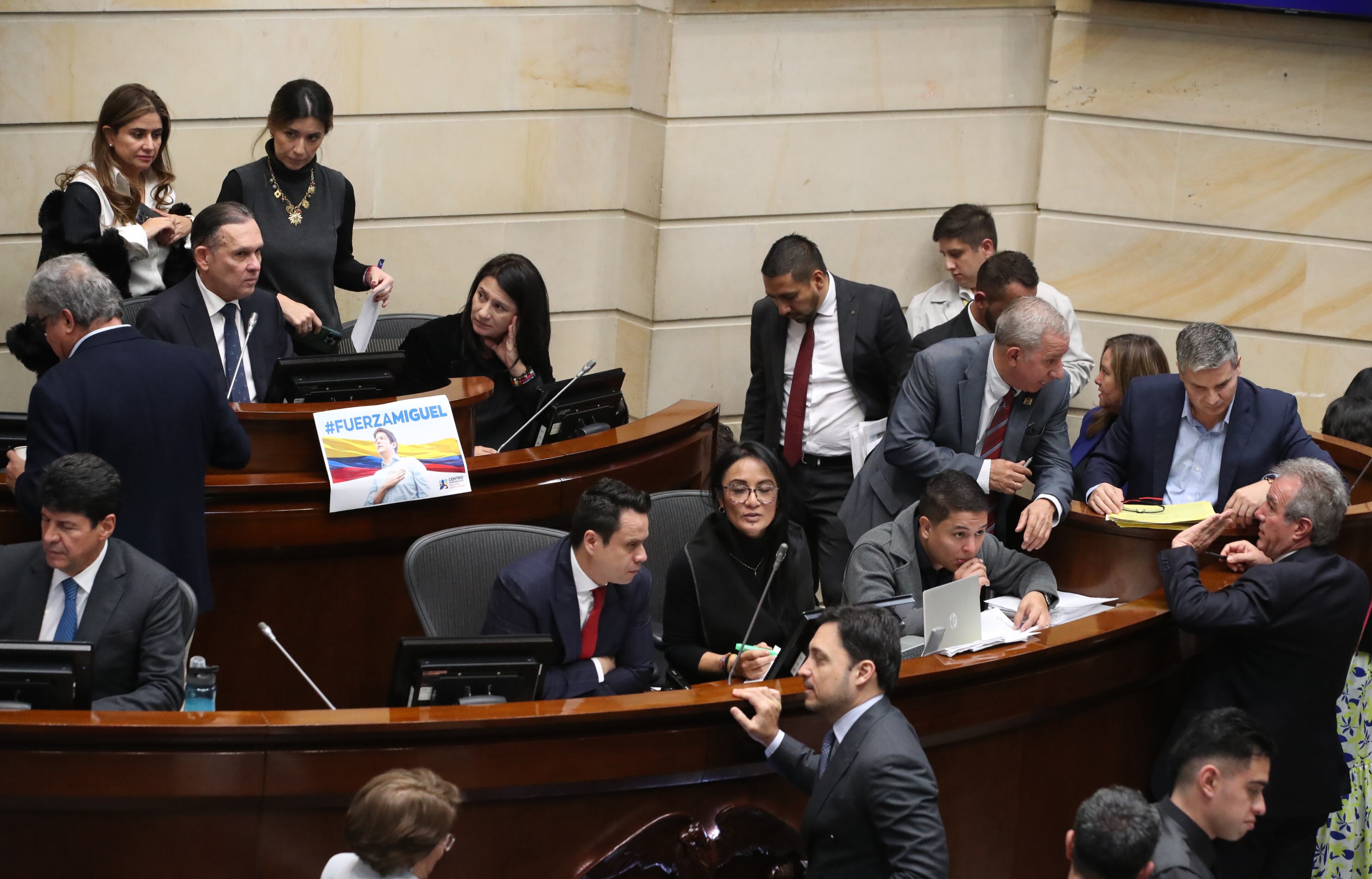 Plenaria Senado, reforma laboral