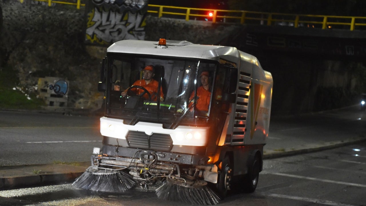 La ola invernal, cada vez, golpea más a la capital antioqueña.