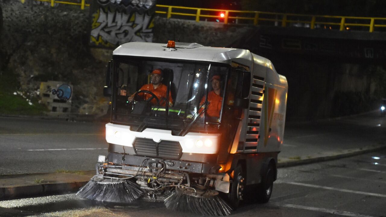 La ola invernal, cada vez, golpea más a la capital antioqueña.
