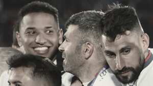 Juan Izquierdo junto a sus compañeros de Nacional de Uruguay.