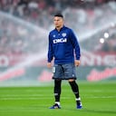 James Rodríguez calentando antes del partido contra Girona en el que no ingresó