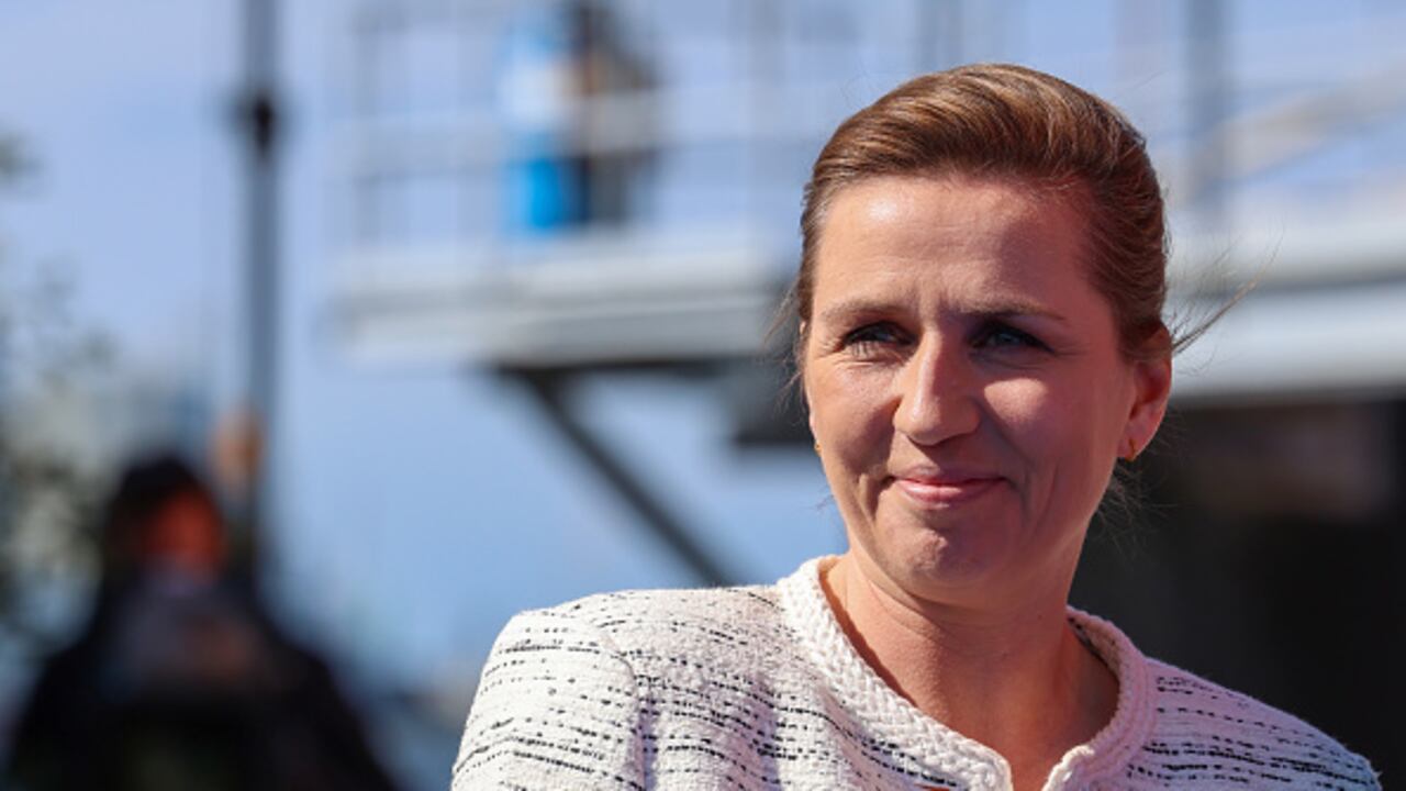 La primera ministra danesa, Mette Frederiksen, quiere proteger a Groenlandía del control de Estados Unidos de manera pacífica.