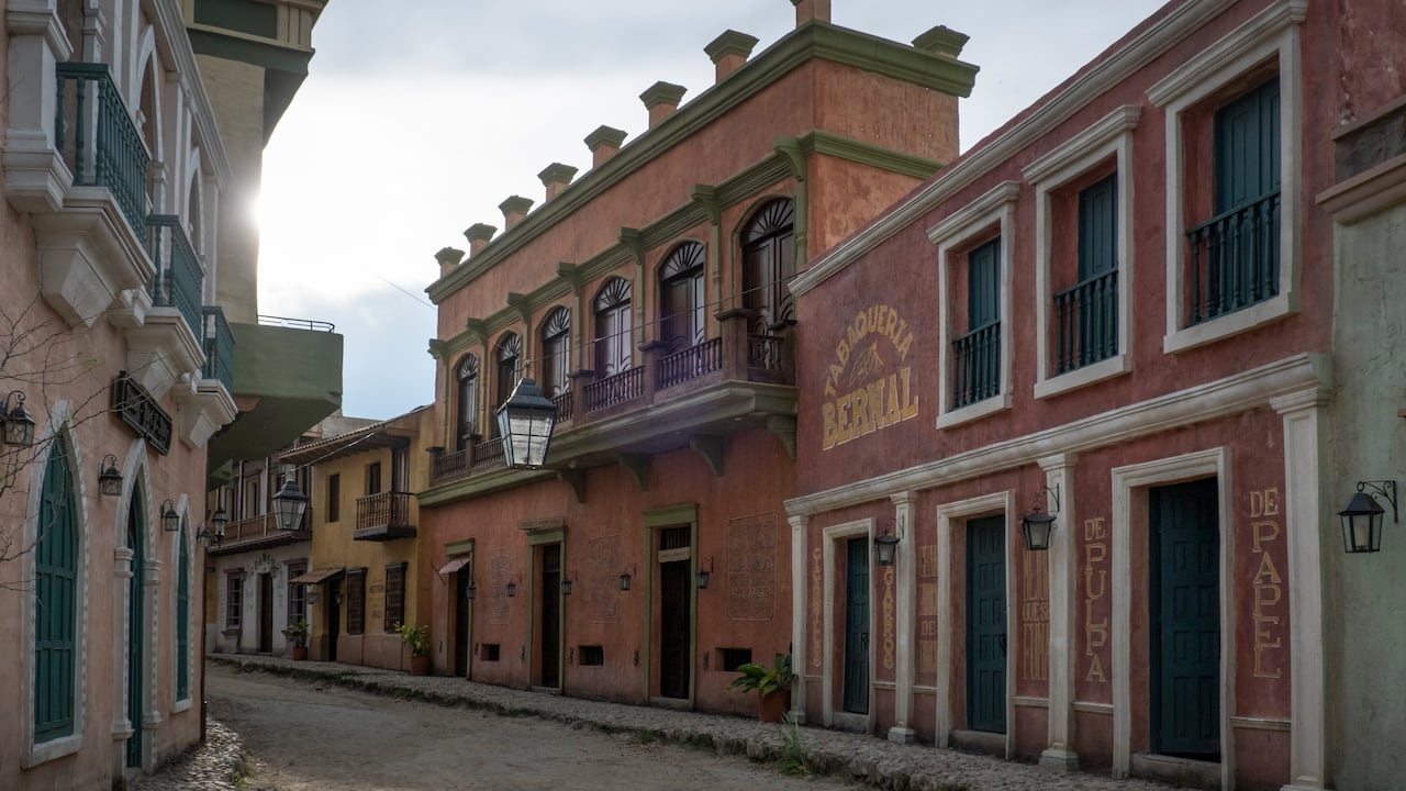El Macondo que Netflix construyó para Cien años de soledad, de Gabriel García Márquez / Cien Años de Soledad. Cr. El Departamento / Netflix ©2024