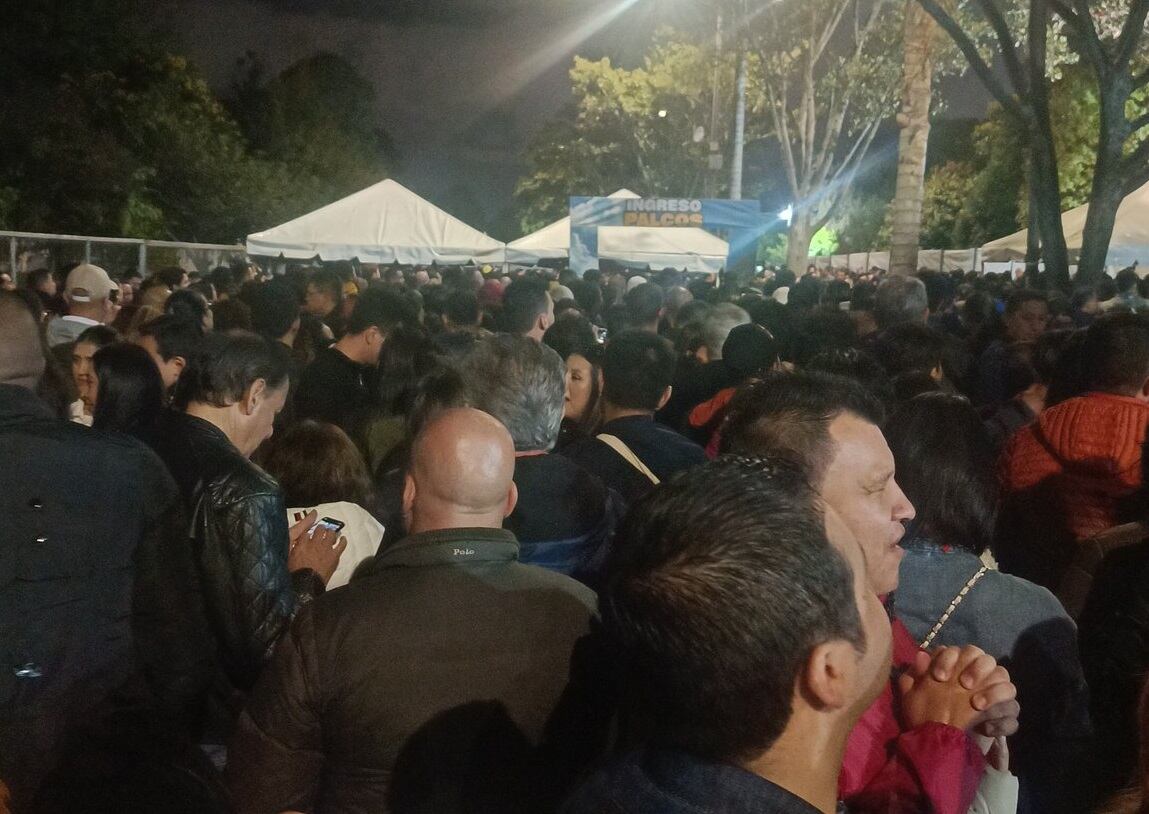 Un amplio repertorio de artistas se esperaba en este primer día del festival.