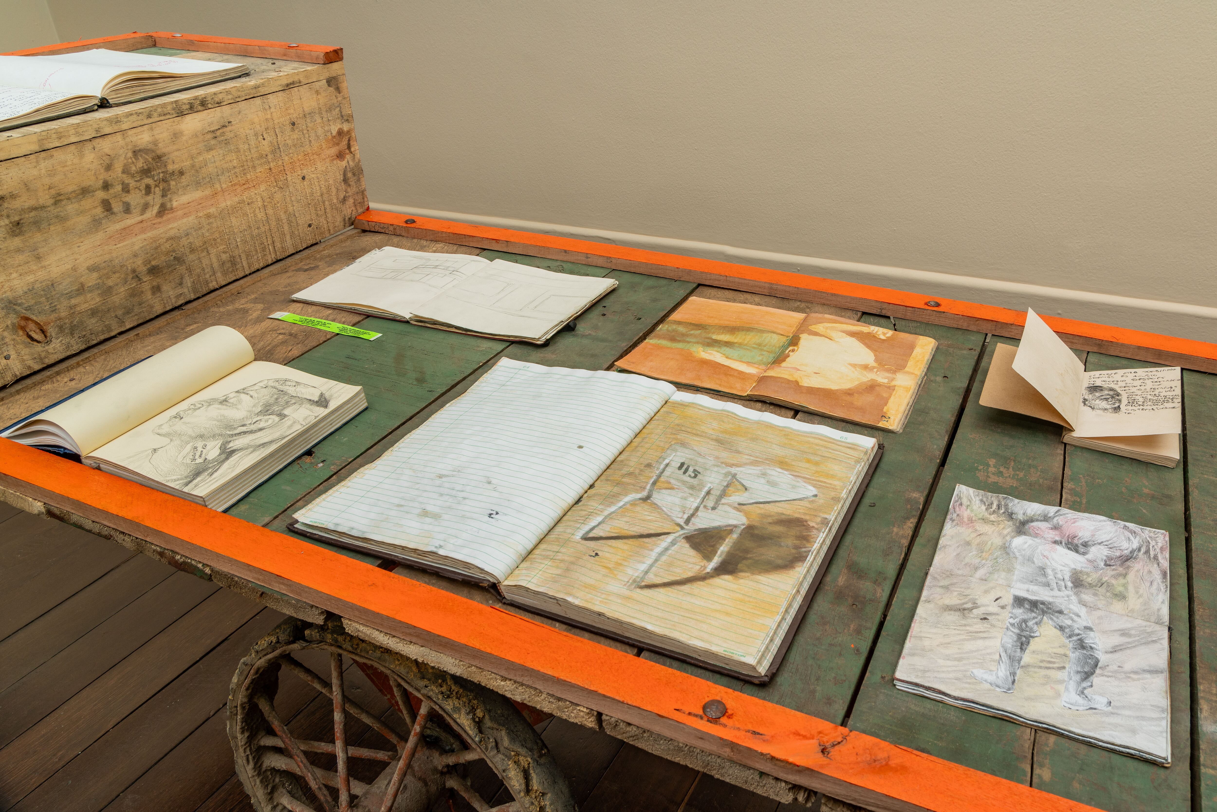 'El Ser del dibujo', exposición de Alex Rodríguez en Casas Riegner.