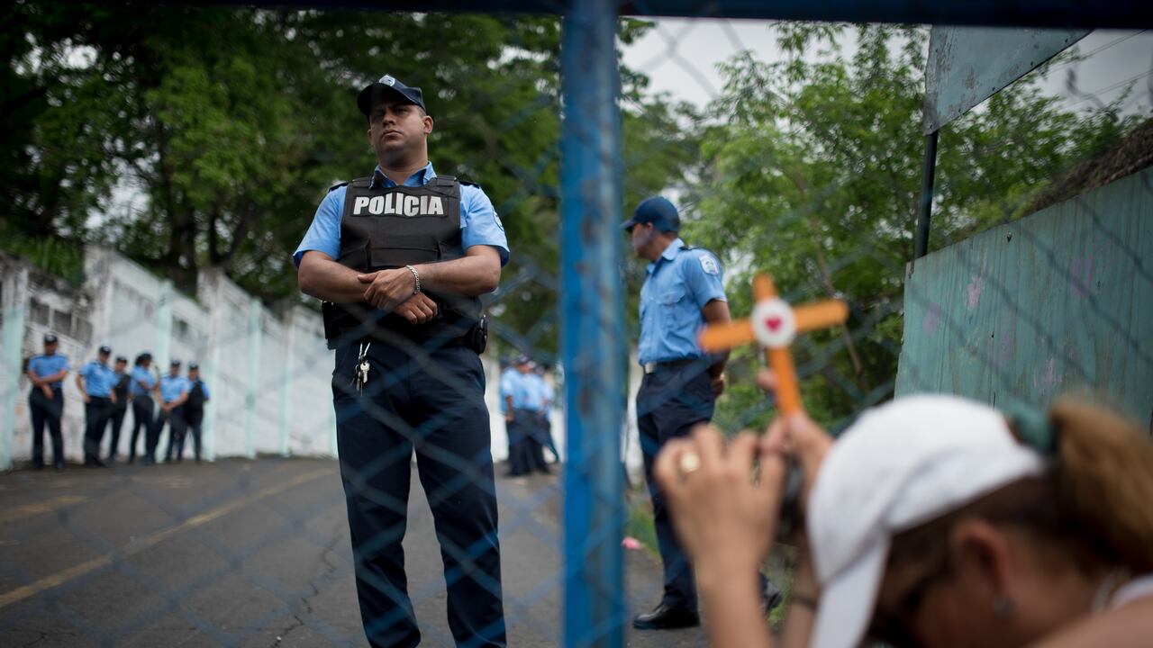 Los familiares de los prisioneros políticos pedían al gobierno su pronta liberación
