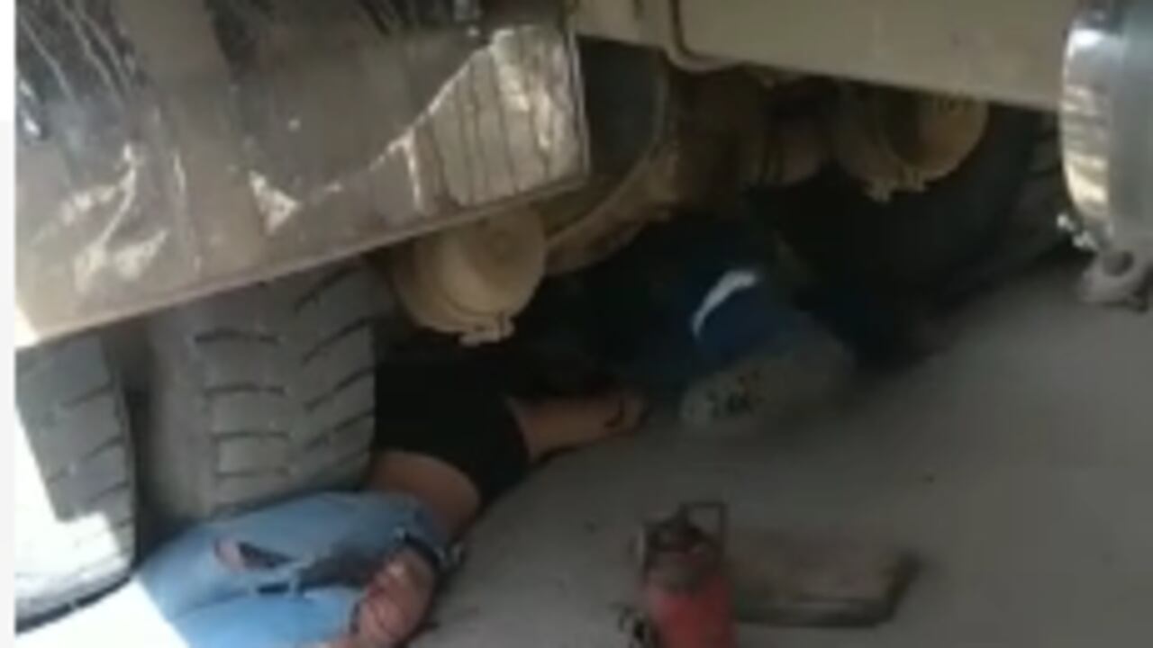 La comunidad trató de auxiliarlas.