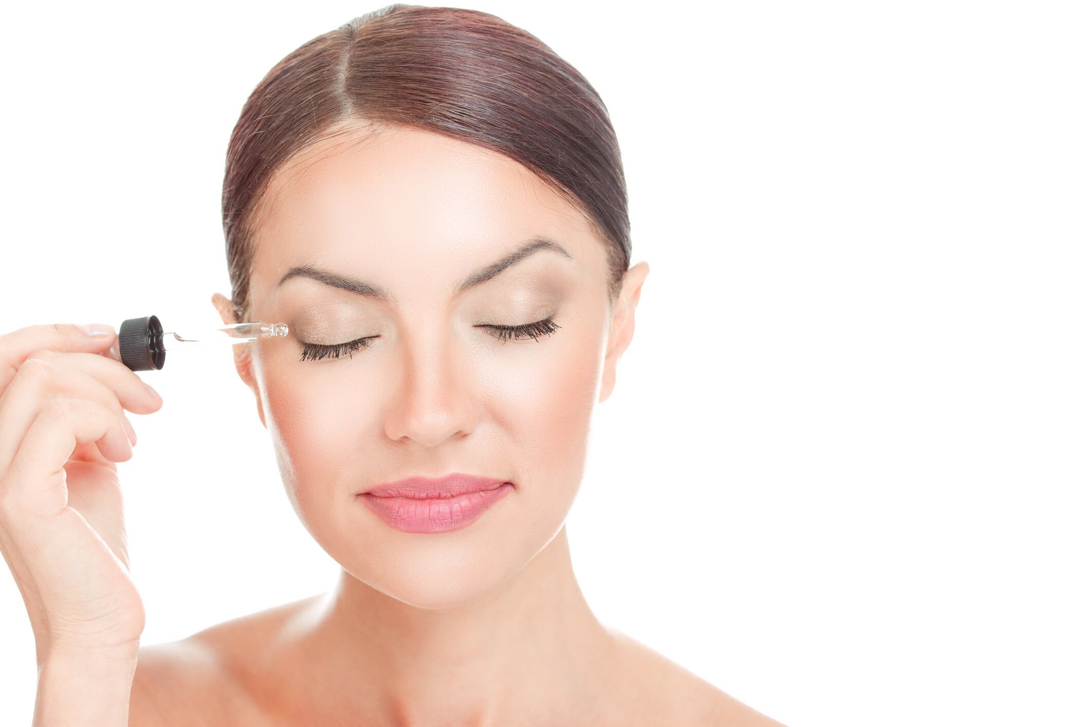 Este artículo evalúa cómo estos productos se desempeñan y qué tan efectivos son realmente para aquellos que buscan mejoras en sus pestañas.