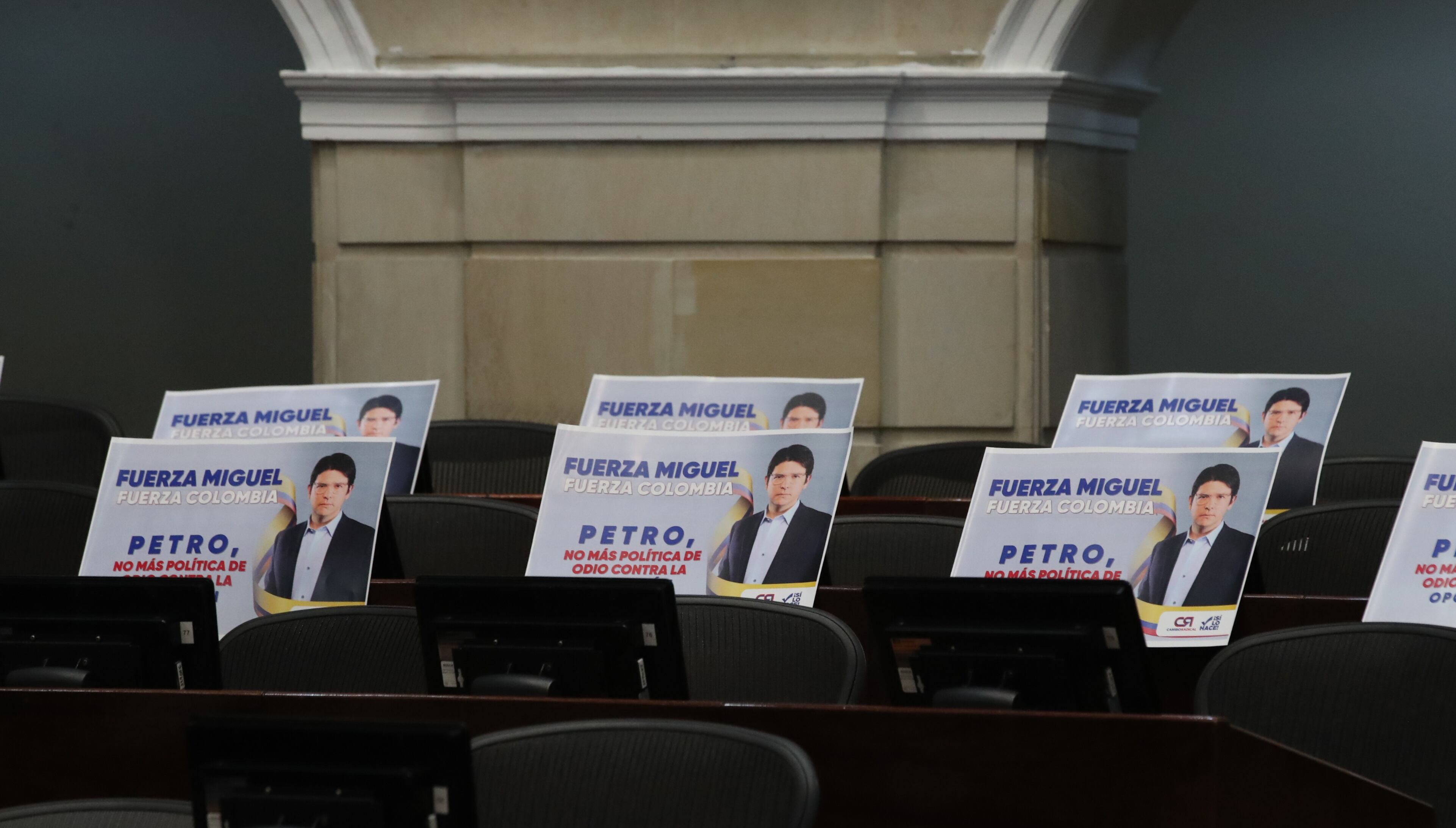 Curul del Senador Miguel Uribe Turbay