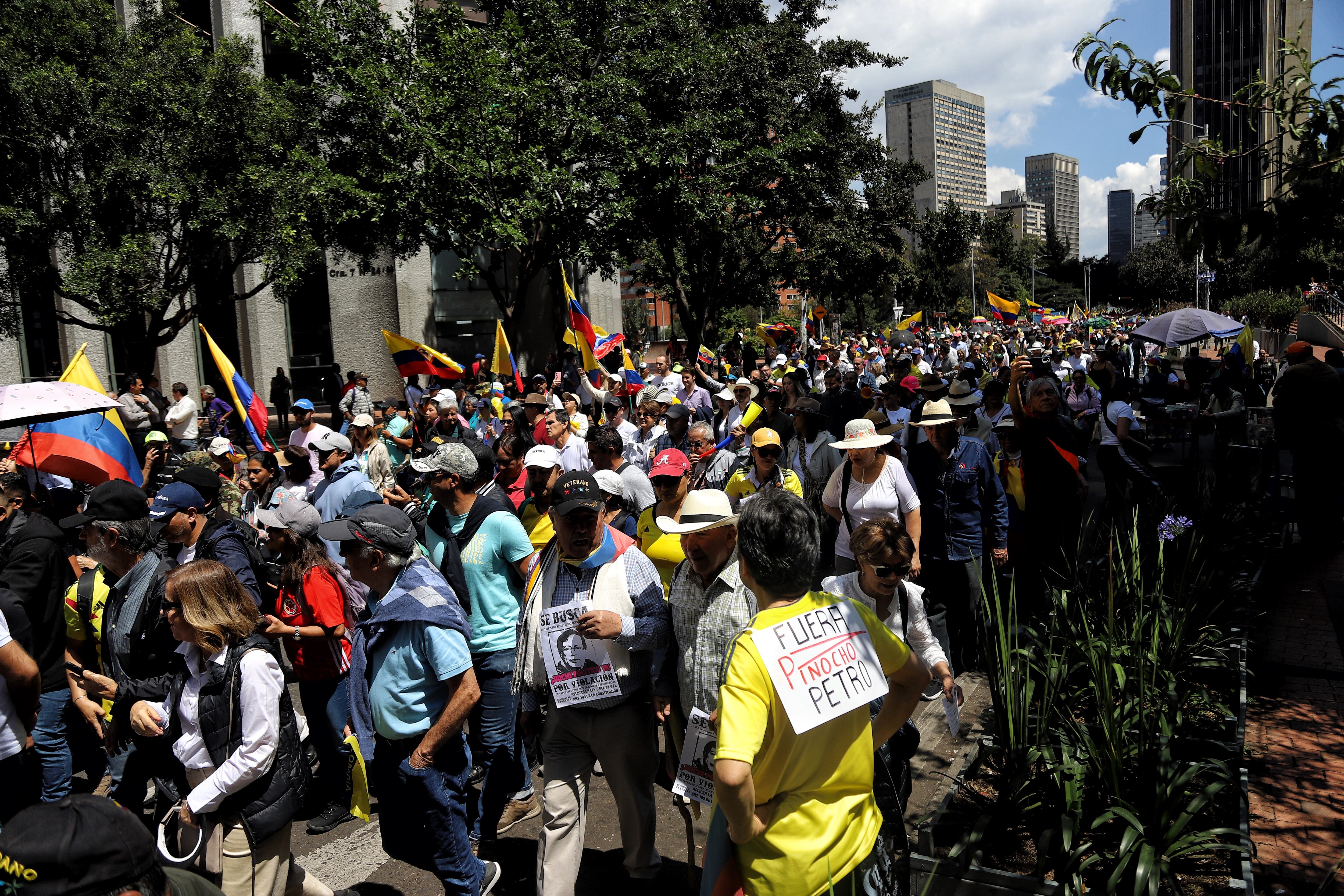Manifestaciones en contra de Gustavo Petro