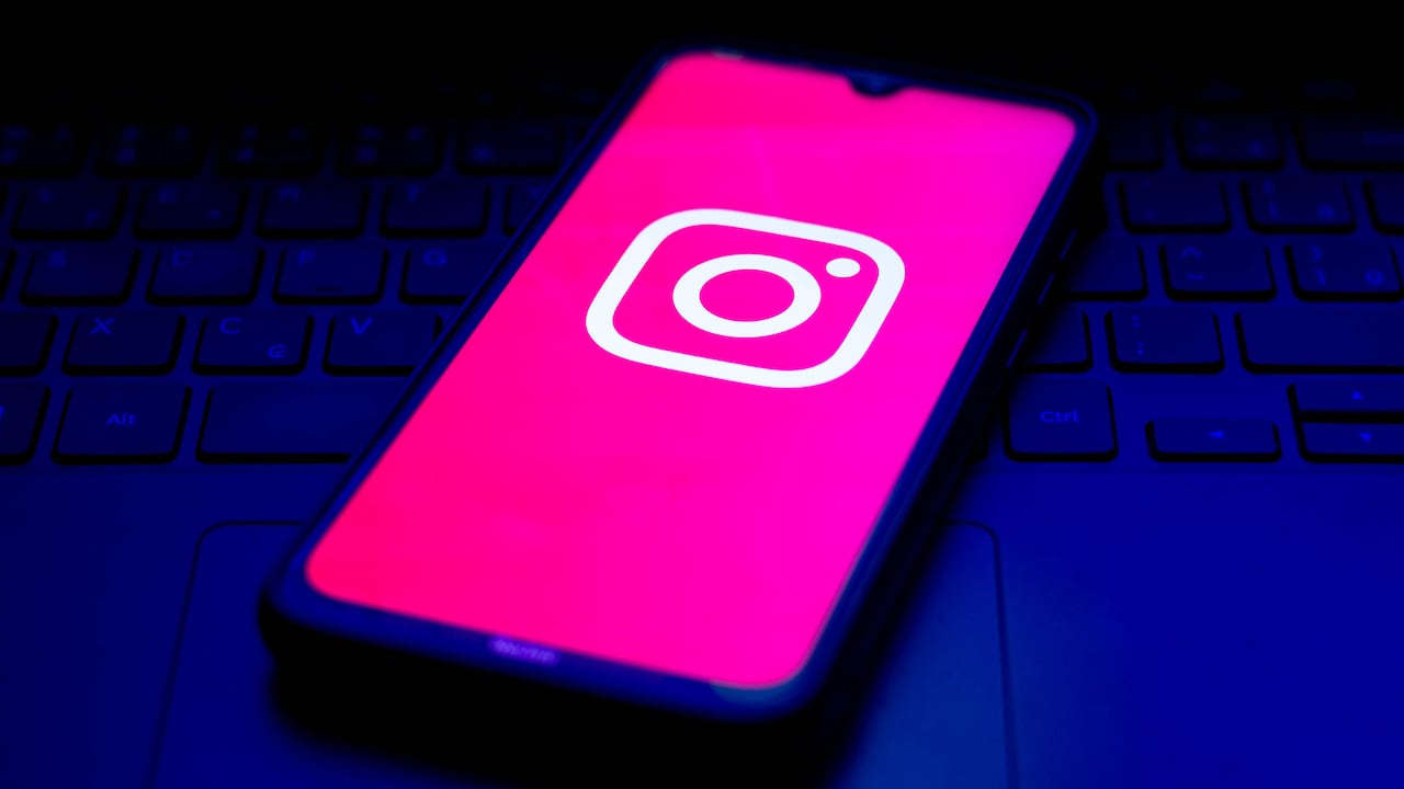 Instagram, la red social de origen estadounidense, propiedad de Meta y que fue lanzada en 2010 por Kevin Systrom y Mike Krieger, tiene actualmente una cifra de usuarios mensual de alrededor del mundo de 1.336 millones.