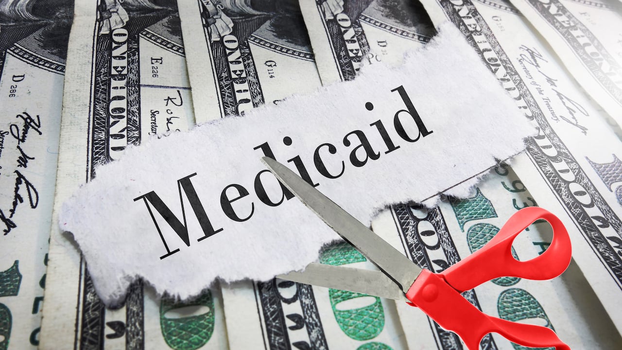 Millones de niños en el estado de Texas están quedando sin protección médica tras la aprobación del proyecto de ley One Big Beautiful Bill.