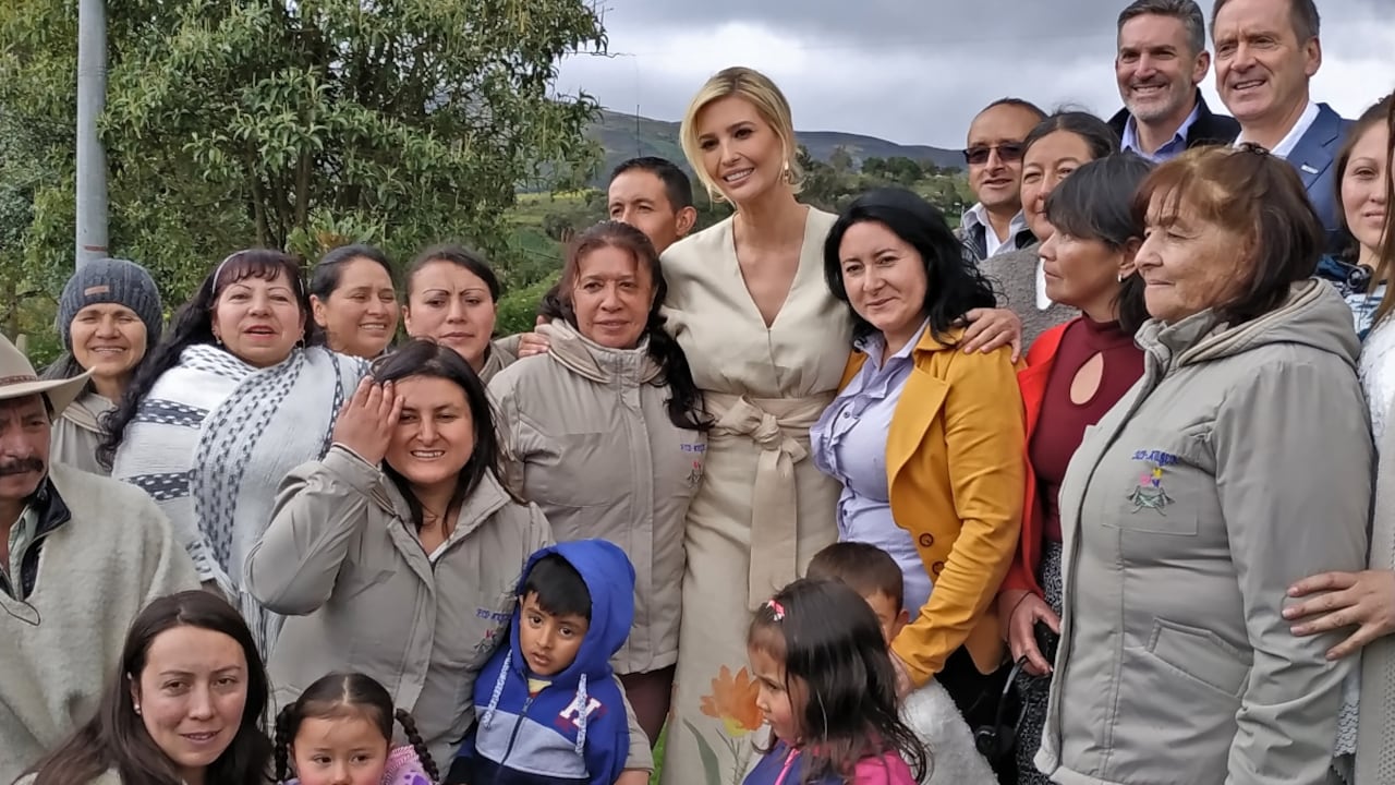 Ivanka Trump trabaja por el empoderamiento de la mujer en el mundo. En Colombia conoció a unas campesinas y empresarias en Usme.