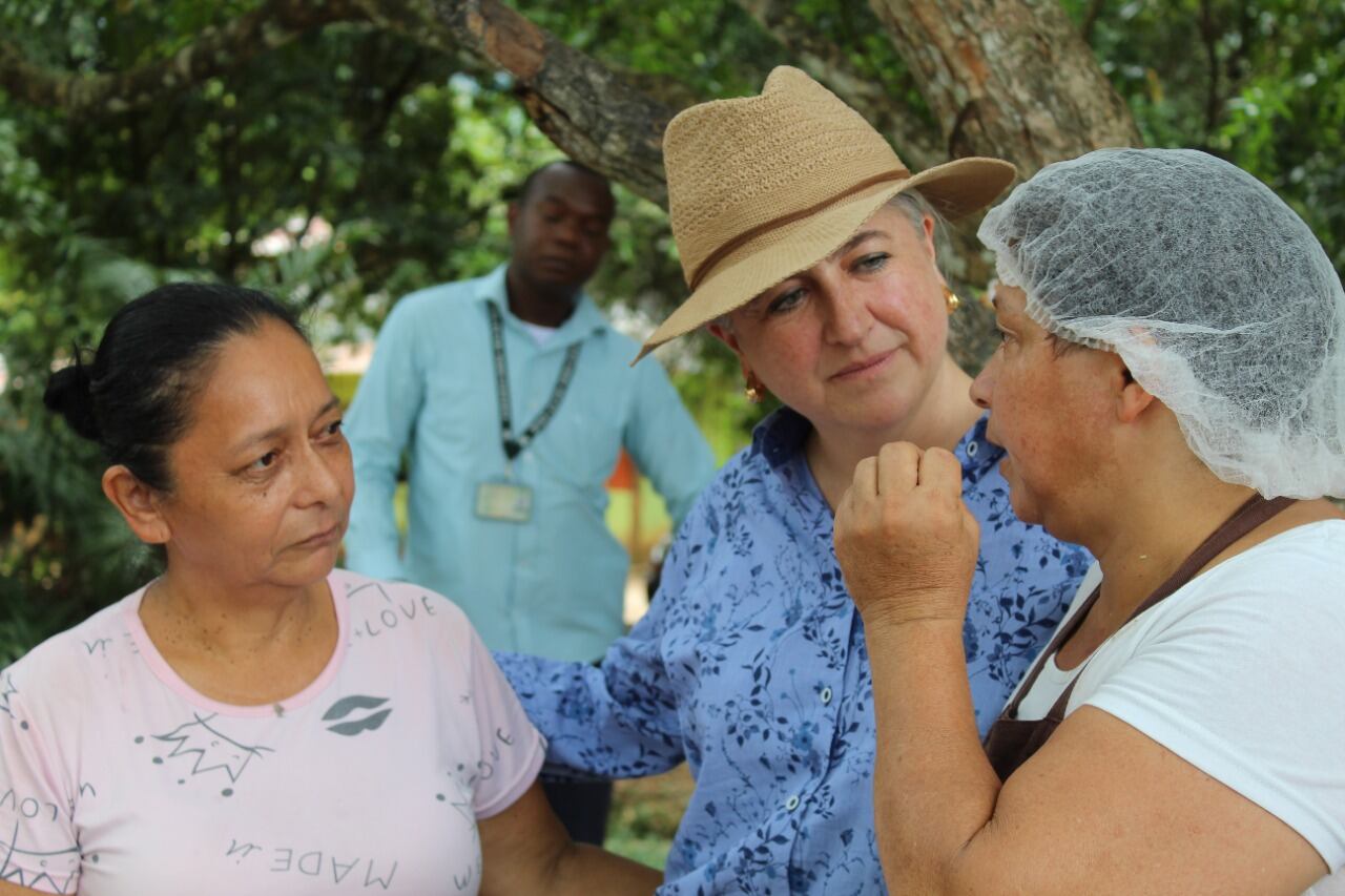 ministra de Vivienda Catalina Velasco
