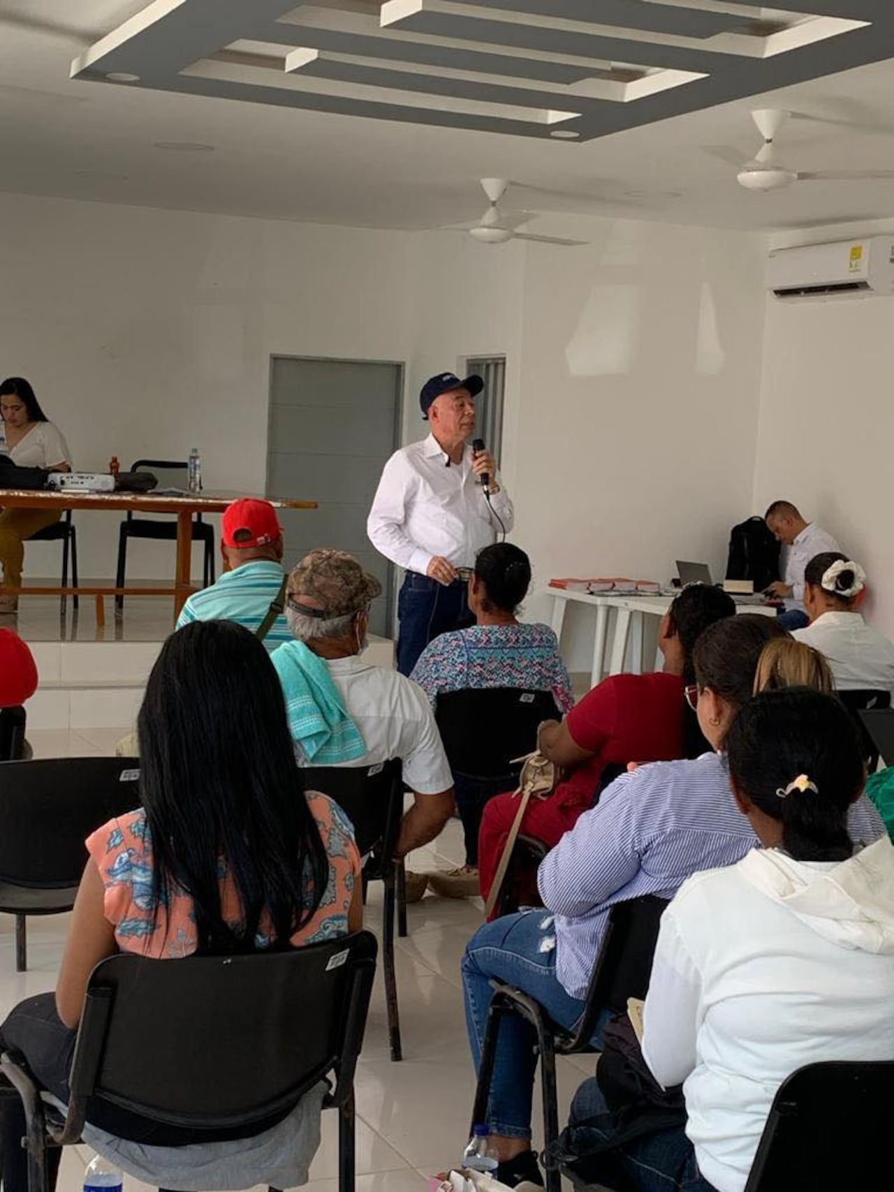 “Llegamos para trabajar con las víctimas y para quedarnos con ellas”, dijo en Córdoba el director de la Unidad de Investigación y Acusación durante el evento