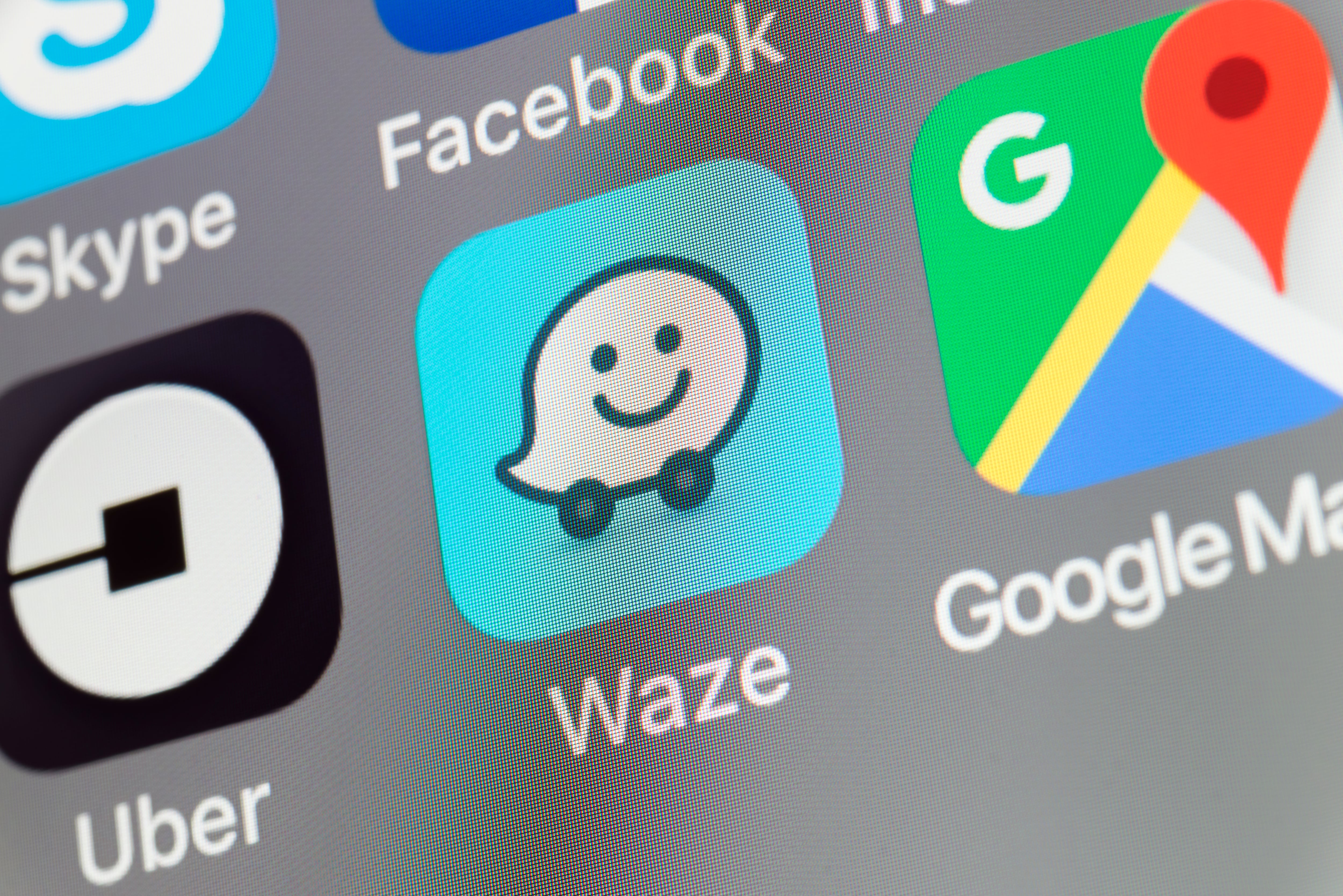 Google Maps y Waze son dos de las aplicaciones de navegación en tiempo real más usadas en el mundo.