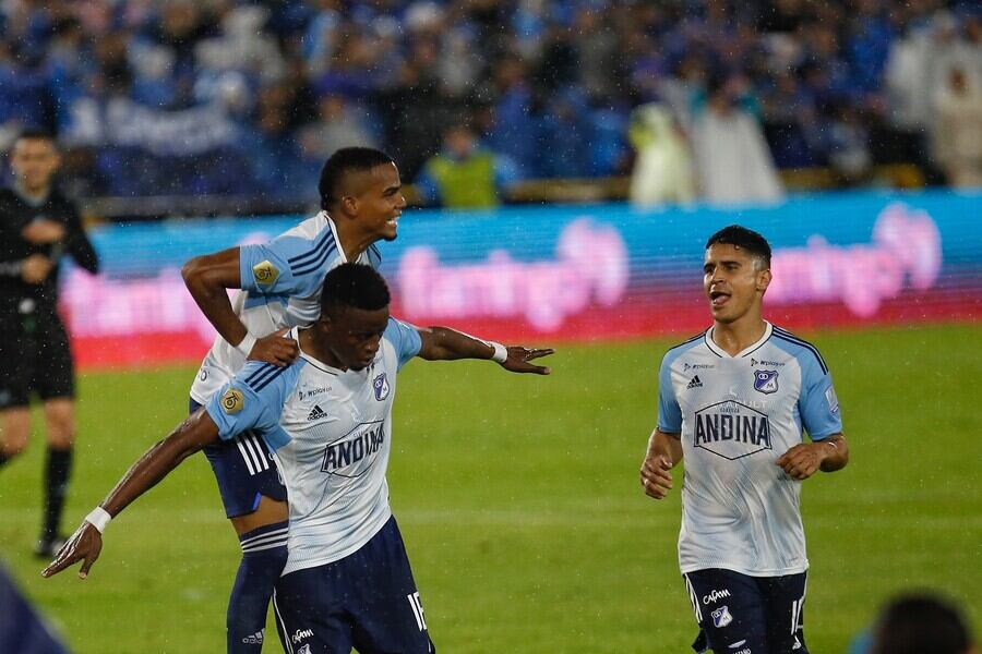 Millonarios cayó 2-4 frente a Santa Fe en el clásico capitalino.