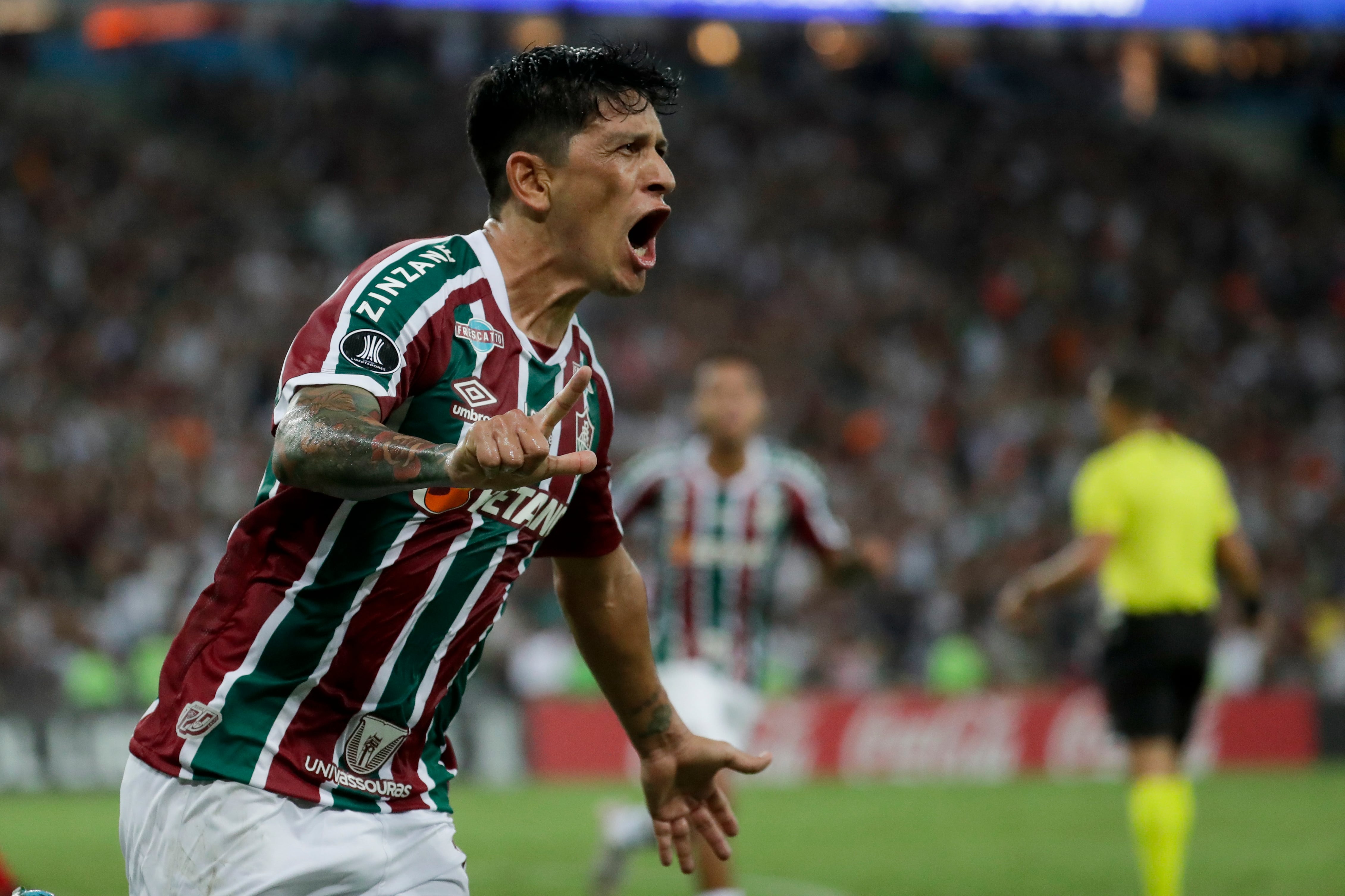 German Cano of Brazil's Fluminense celebrates scoring the opening goal against Argentina's River Plate during a Copa Libertadores group D soccer match at Maracana stadium in Rio de Janeiro, Brazil, Tuesday, May 2, 2023. (AP Photo/Bruna Prado)