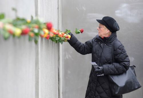 Se hizo famoso por haber sido el centro de separación de Berlín en dos partes por 28 años.
