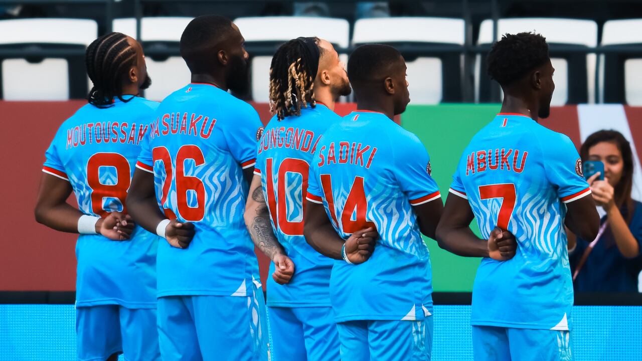 RD Congo celebrando el gol de la victoria contra Benín en la Copa Africana de Naciones.