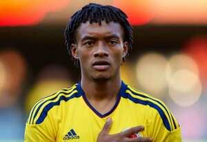 Juan Guillermo Cuadrado podría convertirse en el fichaje más importante de este año para el fútbol colombiano si el Barcelona español se decide a pagar los 28,7 millones de euros que le pide la Fiorentina de Italia.