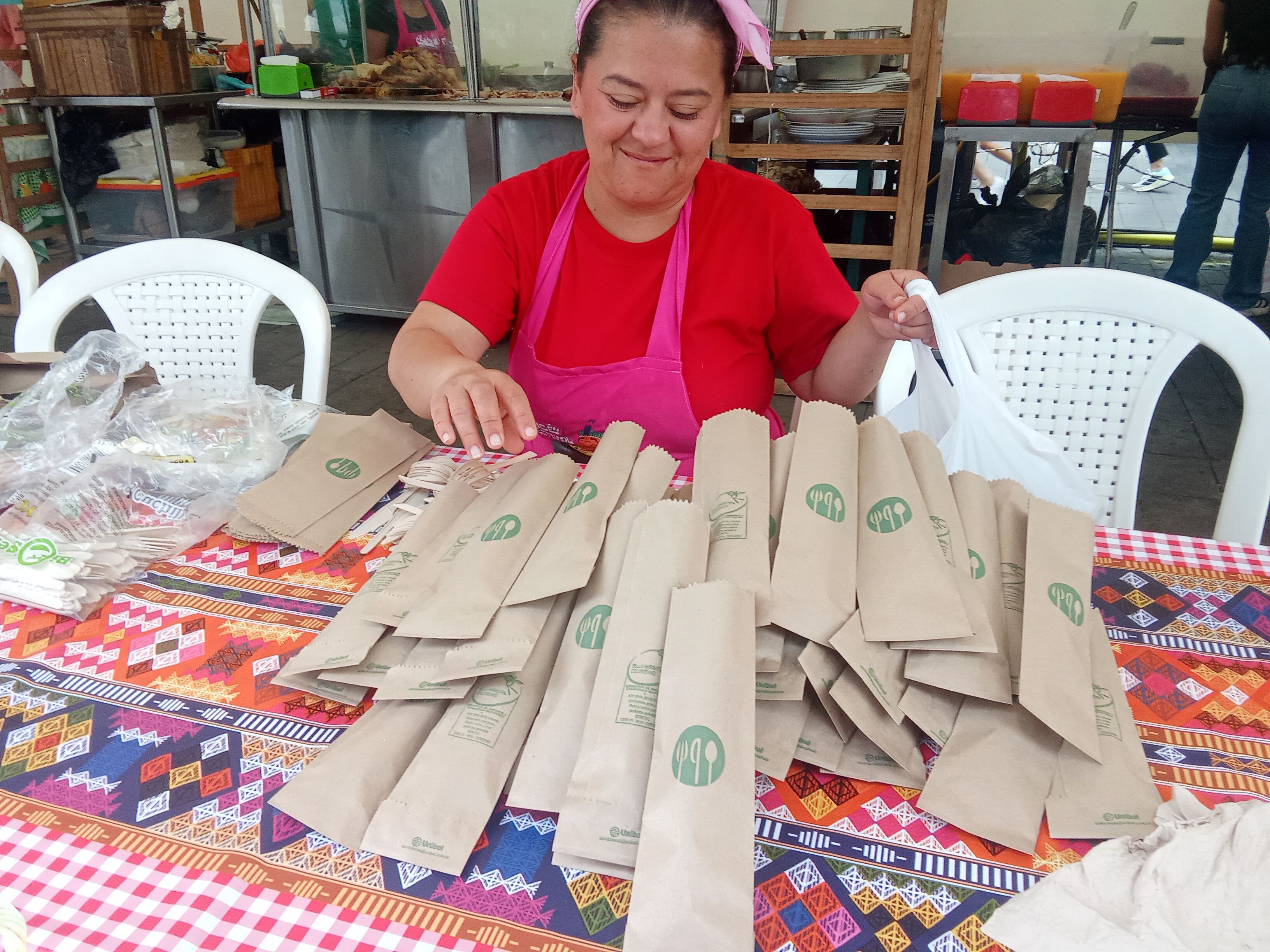 Estos eventos gastronómicos son también fuentes de empleo, dinamizando así la economía de Popayán.