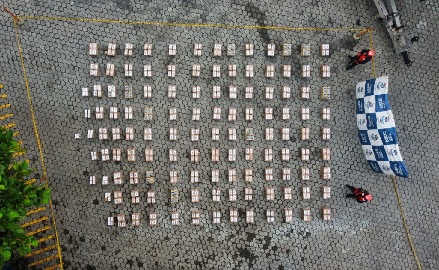 La embarcación pretendía llevar cocaína a Centroamérica.