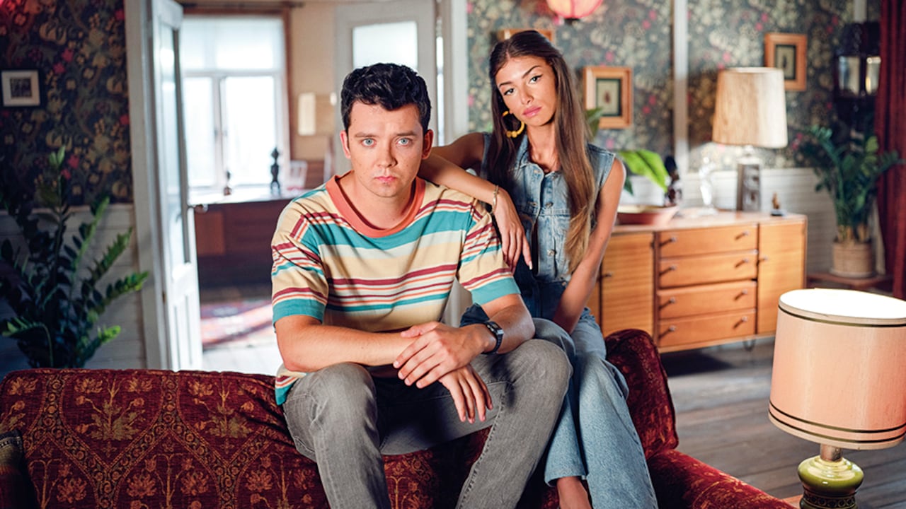 Asa Butterfield interpreta a Otis, un personaje que de joven tímido pasa a gurú del sexo.