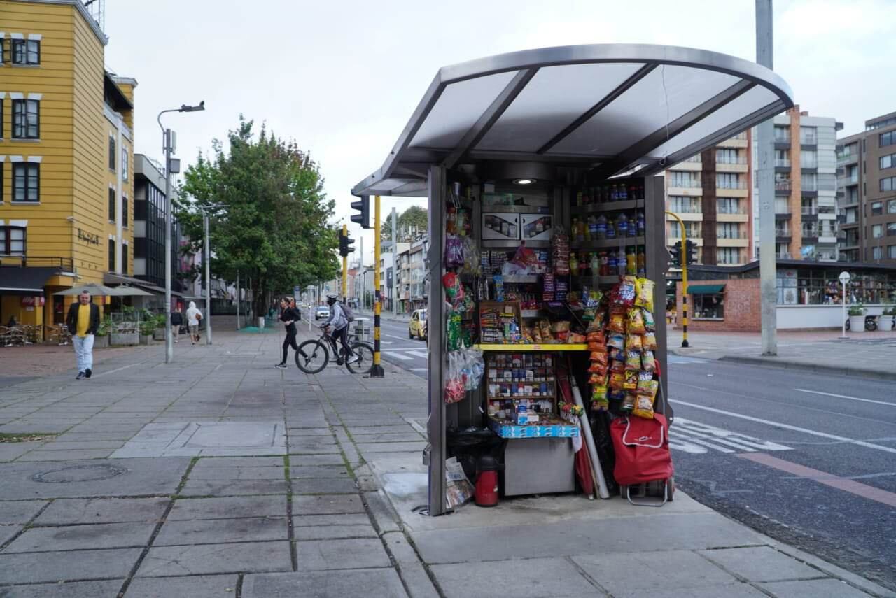 El total de las cubiertas de estos módulos de venta instalados en el espacio público, se instalarán en el transcurso de los próximos tres años.