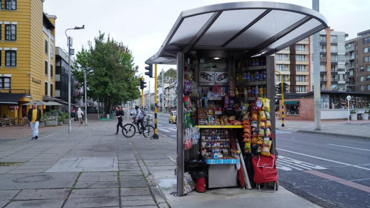 El total de las cubiertas de estos módulos de venta instalados en el espacio público, se instalarán en el transcurso de los próximos tres años.