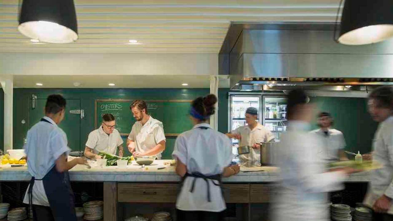 Cadenas de restaurantes registraron una baja en sus ventas en 2020