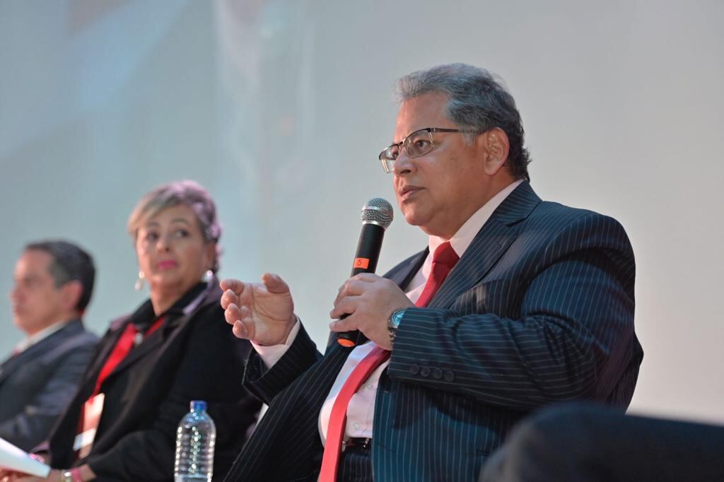 El superintendente nacional de Salud, Ulahí Beltrán.