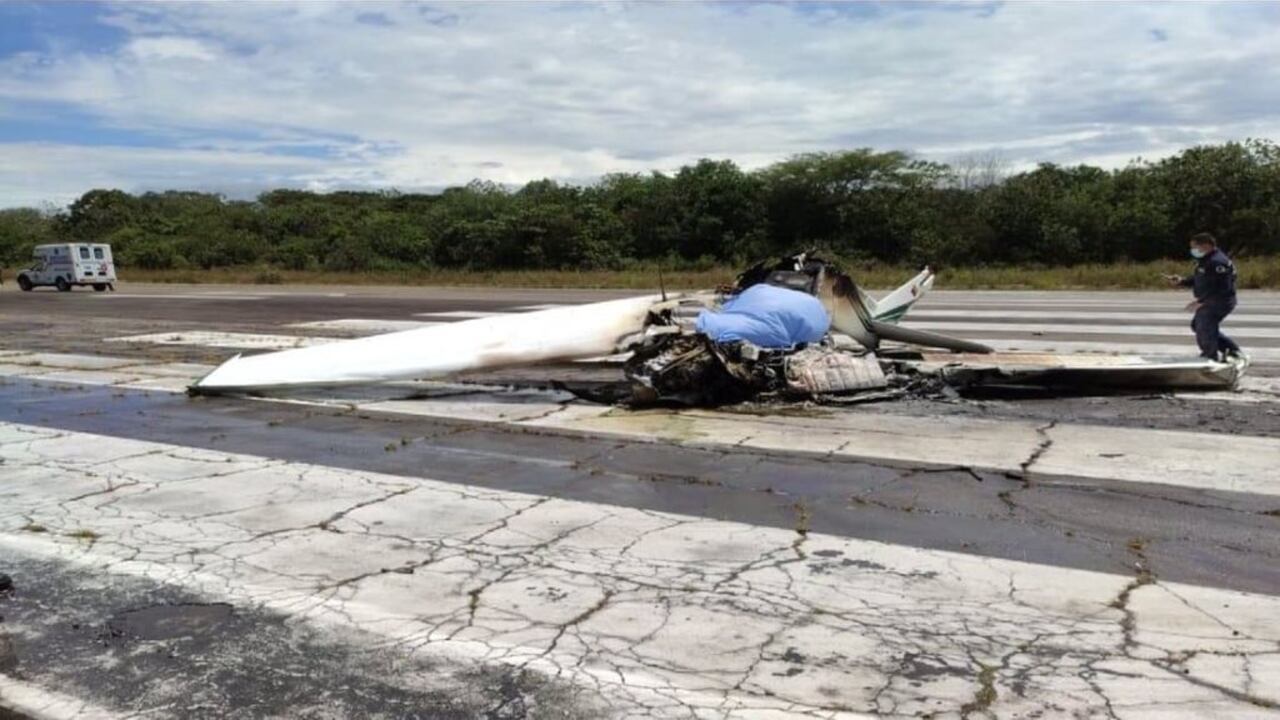 El accidente se presentó en el aeropuerto del municipio.