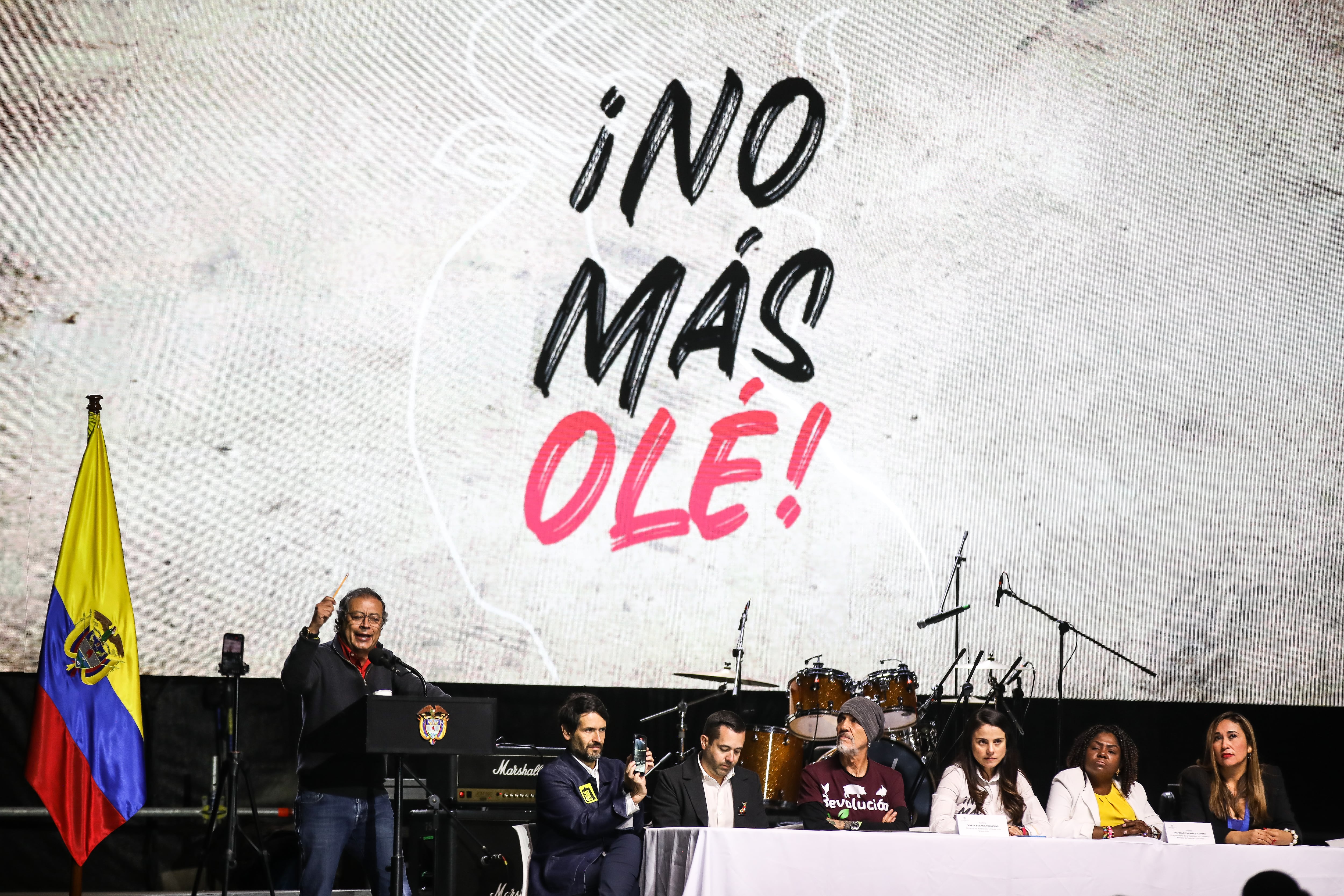 Sanción presidencial de la ley "No más Olé"