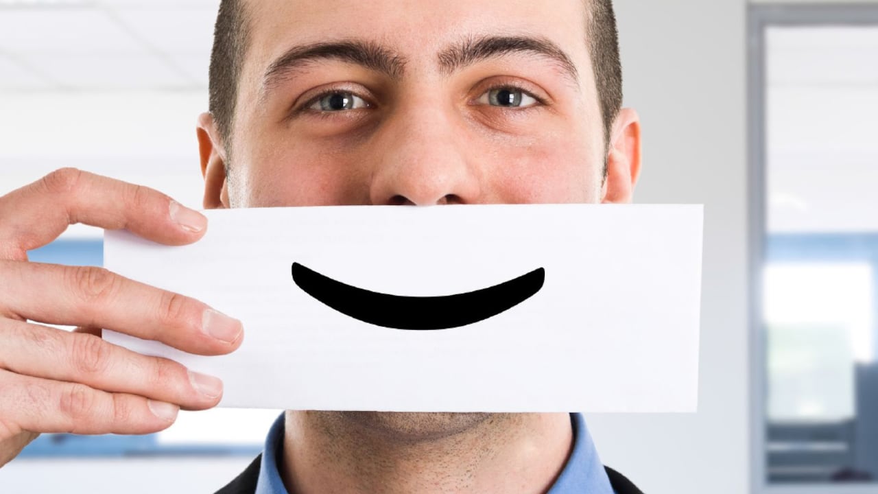 los estudios del Instituto de la soledad, encuentran que al menos uno de cada tres adultos es muy infeliz en algunos o varios de sus mundos.