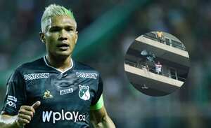 El delantero generó revuelo en redes sociales por un gesto en el estadio de Palmaseca.