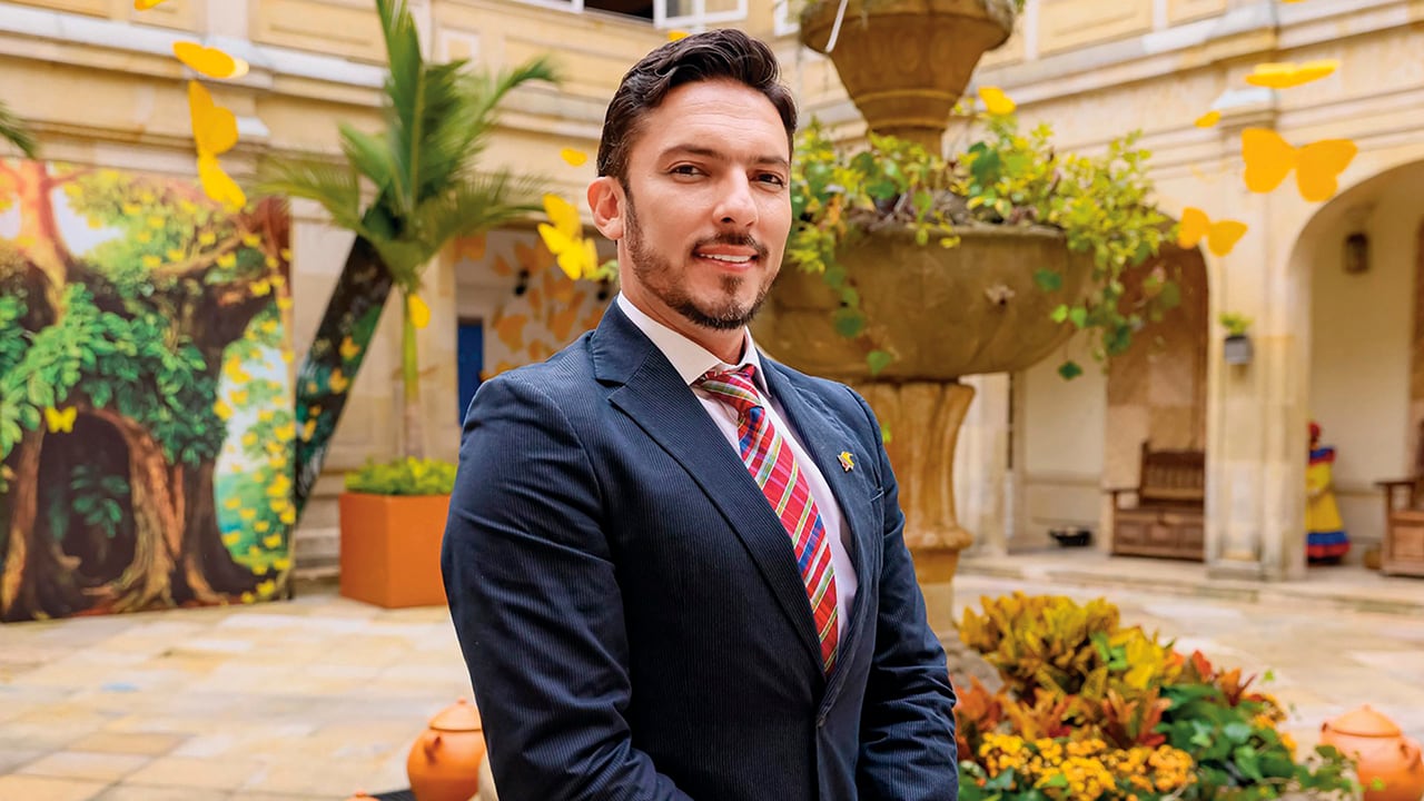 Juan Carlos Florián, actor de cine para adultos, estuvo en la cartera y durante su administración tuvo que defenderse de varias polémicas.