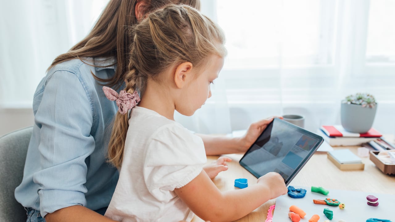 Un estudio reveló que consumen los niños en YouTube.