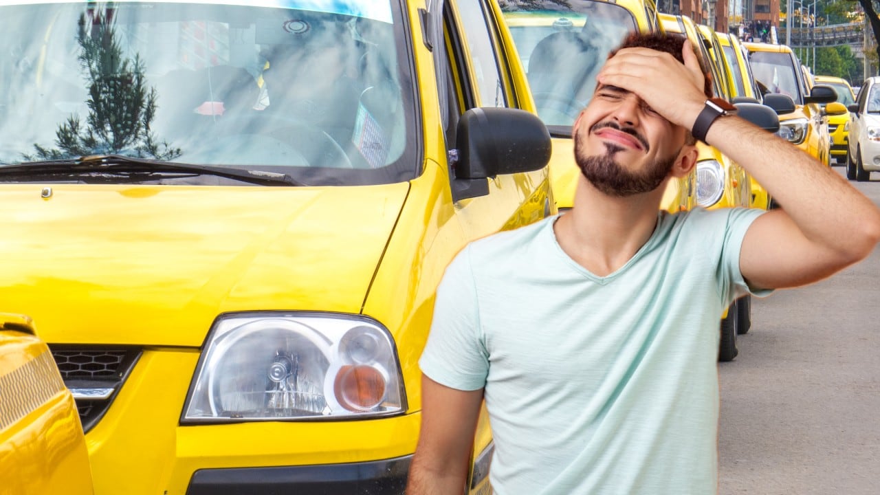 La Secretaría de Movilidad indicó que en los próximos meses los taxistas deberán contar con un código QR.