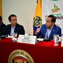 El gobernador de Santander, Mauricio Aguilar, en el marco de la Alianza por Santander