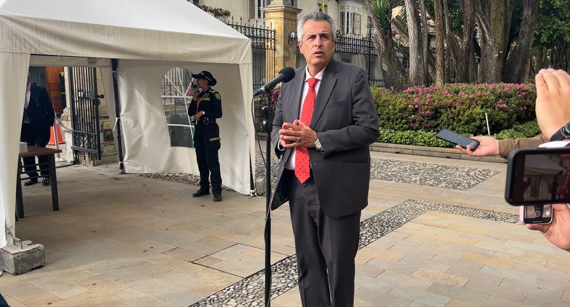 Ministro del Interior Luis Fernando Velasco