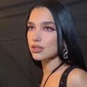 Dua Lipa enamora a sus seguidores