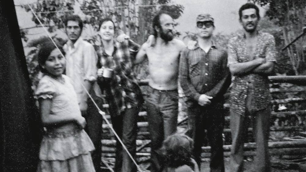 De izquierda a derecha: el Negro Rodríguez, Luisa Herrera, Bernardo Valderrama, Gilberto Cadavid y Franky Rey. Archivo personal de Luisa Fernanda Herrera.