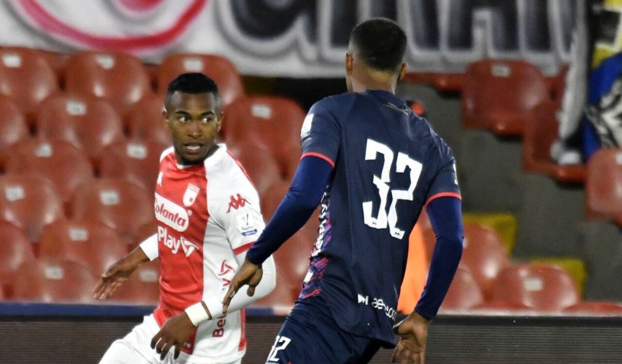 Jersson González reapareció como titular en Santa Fe tras sufrir una lesión grave el año anterior.