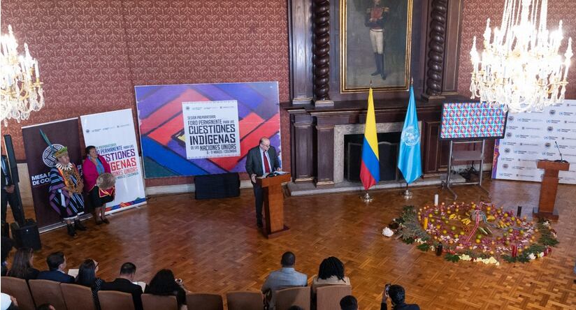 El canciller Álvaro Leyva en el Foro Permanente de las Naciones Unidas para las Cuestiones Indígenas, en Bruselas (Bélgica)