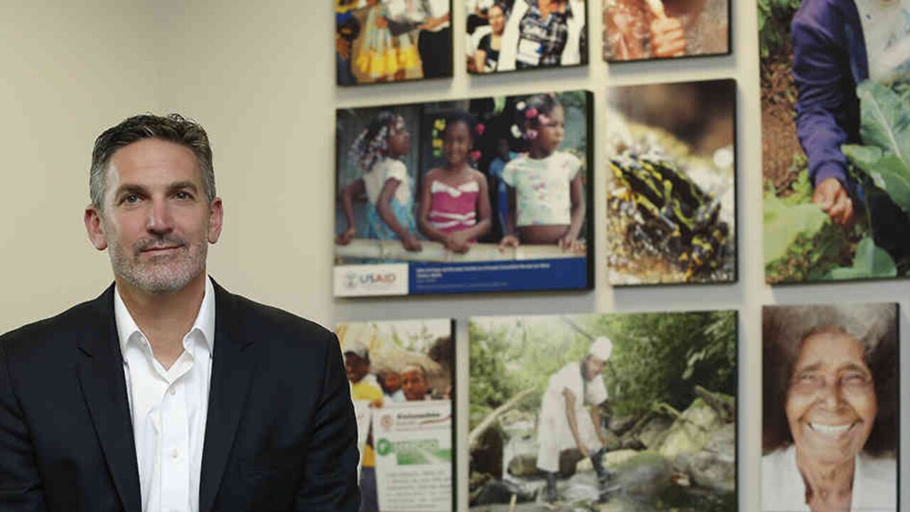 Larry Sacks, director de misión de USAID en Colombia.