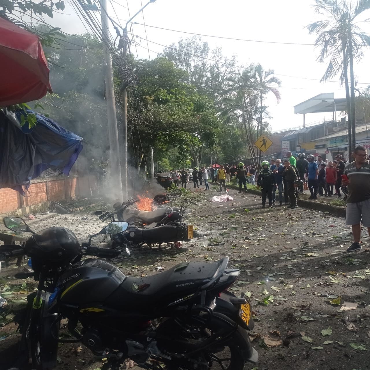 Al menos dos muertos en ataque contra la estación de Policía de Meléndez.