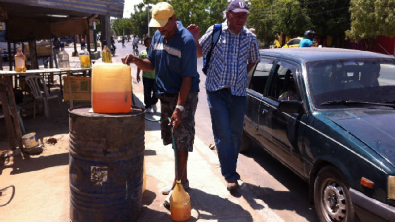 Mariano Hernández es uno de los cerca de 200 ‘pimpineros’ que trabajan en Riohacha.